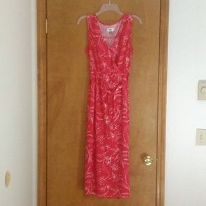 Old Navy sleeveless maxi dress
